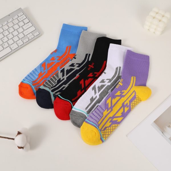 5 Pairs Of Mixed Mid-calf Sports Socks With Breathable Terrycloth Bottoms For Cushioning, Men's Ankle Socks With Arch Support. - Image 4