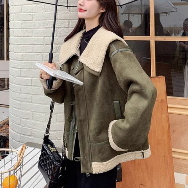 Women's Korean-style Retro Green Suede Lambswool Coat - Image 4