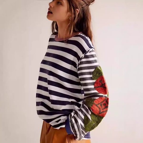 Women's Rose Thorn Towel Embroidery Sweater Striped Patchwork Sweater - Image 4