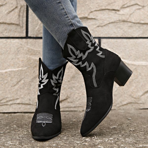 Korean Fashion Pointed-toe Slip-on Platform Fashion Casual Plus Size Women's Boots - Image 3