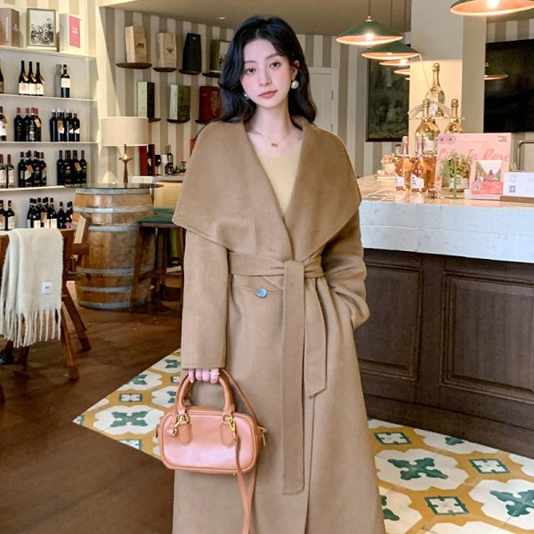 Women's Large Lapel Pure Color Tied Warm Reversible Woolen Coat - Image 4