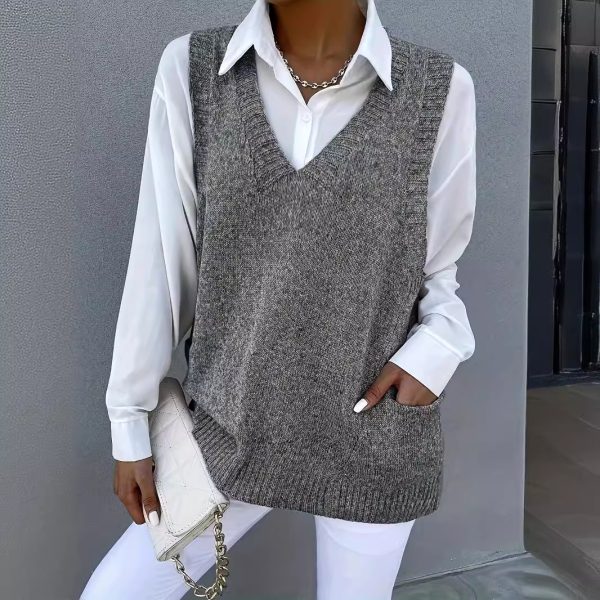 Women's Loose V-neck Double Pocket Knitted Sleeveless Sweater Waistcoat - Image 3