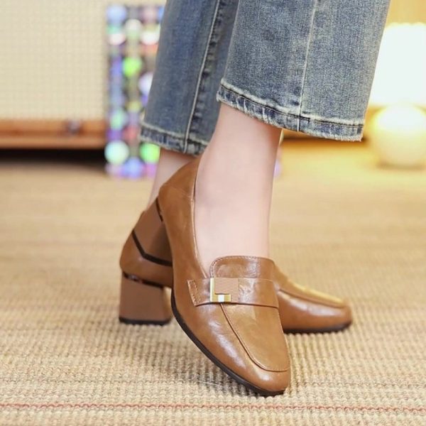 Women's French-style Retro Brown Shallow Mouth Pumps - Image 2