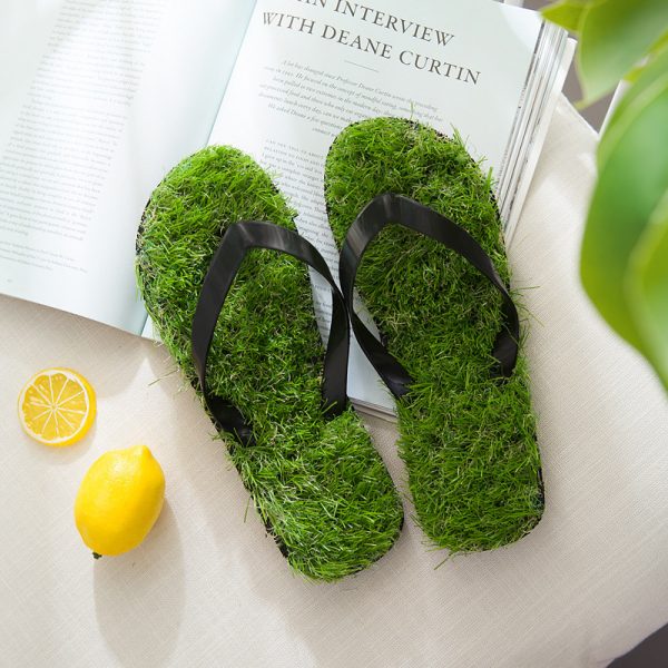 Couple's Artificial Grass Slippers Creative Turf Home Slippers Beach Slippers