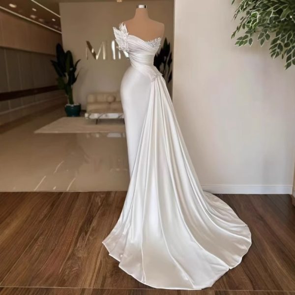 White Graceful Satin Simple Lightweight Wedding Dress Long Dress - Image 2