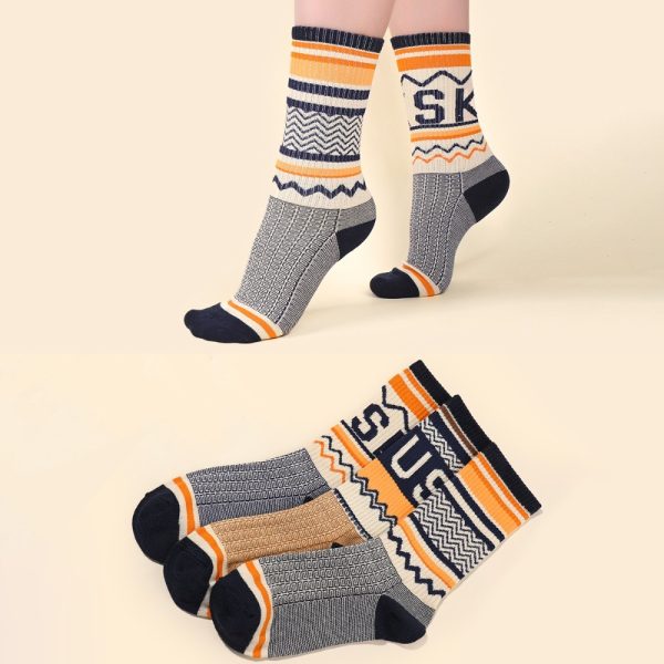 Six Pairs Of Men's And Women's Fashionable Socks With Letter Patterns - Offering Fashion And Comfort For Daily Wear And Suitable For All Four Seasons. - Image 6