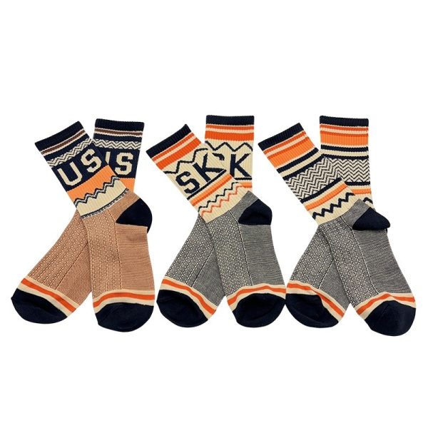 Six Pairs Of Men's And Women's Fashionable Socks With Letter Patterns - Offering Fashion And Comfort For Daily Wear And Suitable For All Four Seasons. - Image 7